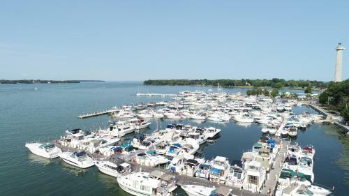 Put-in-bay Waterfront Condo #201