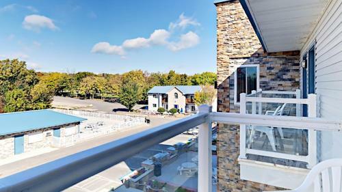 Put-in-bay Waterfront Condo #201