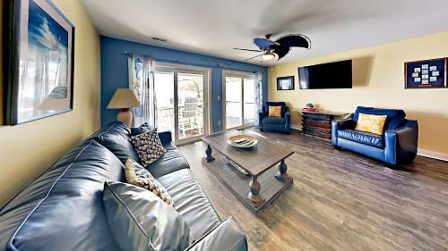 Put-in-bay Waterfront Condo #201