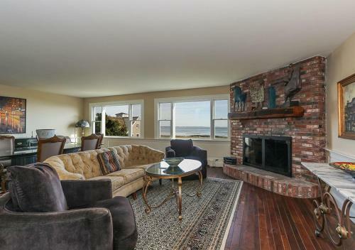 803 Commercial St Home