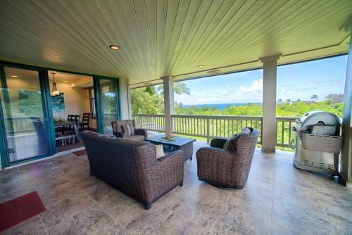 Mauna Pua - A Four Bedroom Vacation Rental Home