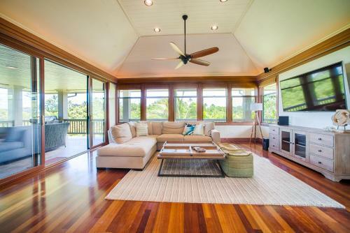 Mauna Pua - A Four Bedroom Vacation Rental Home