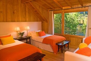 Rio Hermoso Hotel