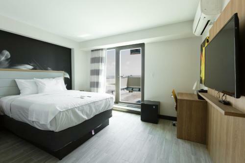 Hotel Ninety Five - Jfk Airport