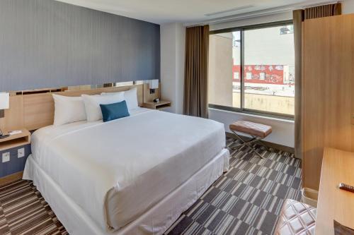 Hotel Microtel Inn By Wyndham Long Island City