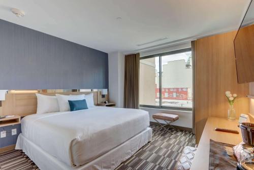Hotel Microtel Inn By Wyndham Long Island City