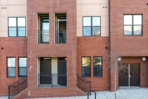 Trifecta ? Luxury Serviced Apartment In Dt Raleigh