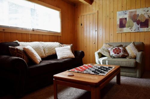 Massey`s River Retreat Cabin