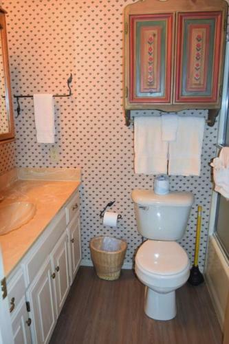 Claim Jumper Condo # 20