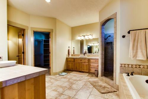 Eagle Crest Juniper Forest Retreat