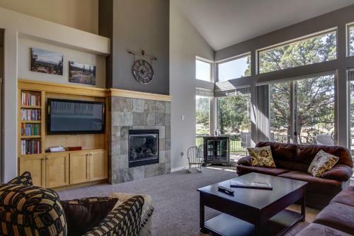 Eagle Crest Family Retreat
