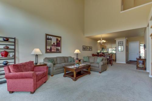 Eagle Crest Village Lp Getaway