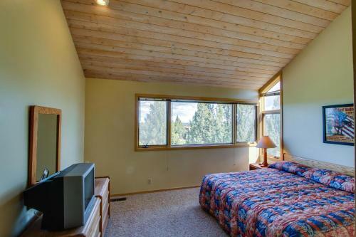 Eagle Crest Golf Course Home