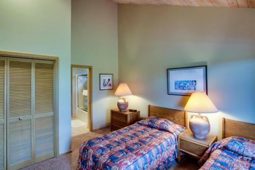Eagle Crest Golf Course Home
