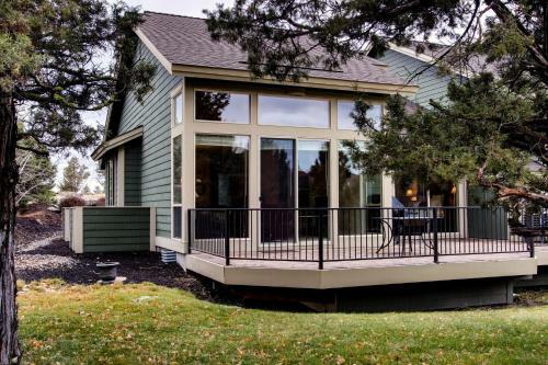 Eagle Crest Resort's Desirable Sage Country Court