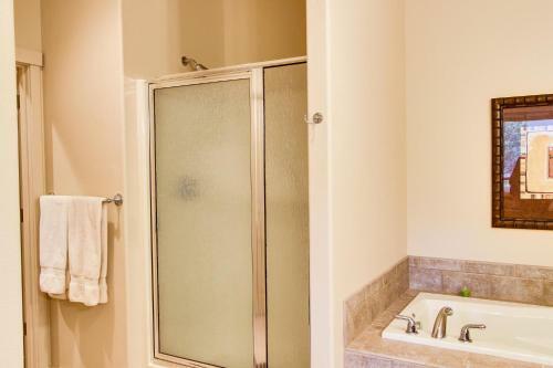 Eagle Crest Resort's Desirable Sage Country Court