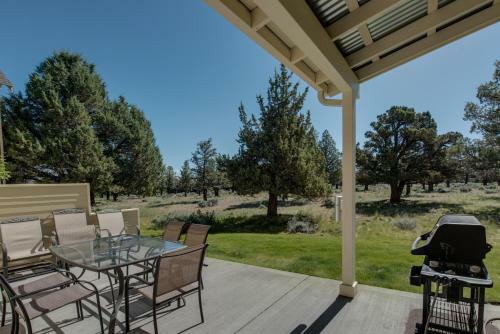 Eagle Crest Desert Sky Retreat