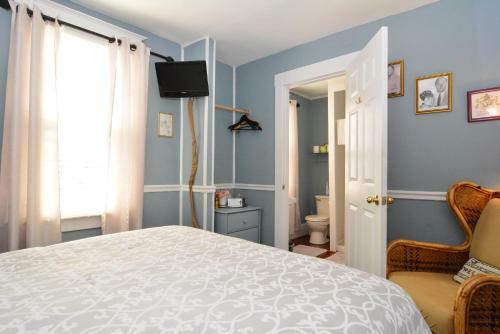 Bewitched And Bedazzled Bed And Breakfast