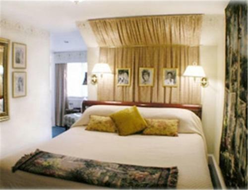 Bewitched And Bedazzled Bed And Breakfast