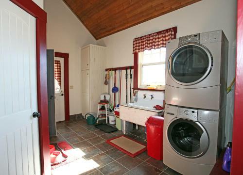 633 Golden Eagle Trail Home