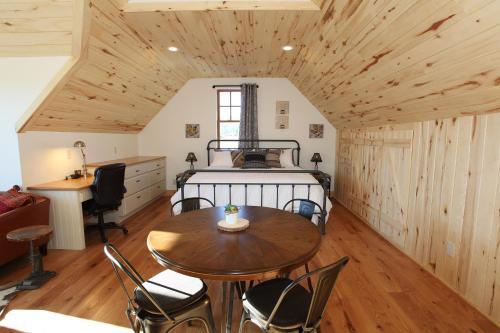 633 Golden Eagle Trail Home