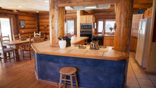 Mary's Road House 142936
