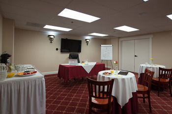 Monterey Hotel