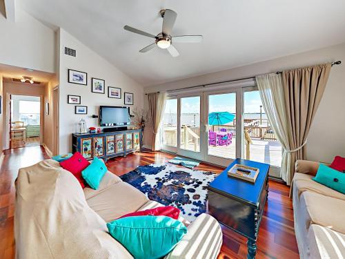 103 Copano Ridge Home