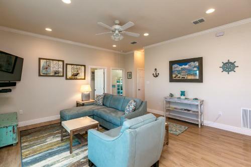 New & Family-friendly Rockport Beach Home