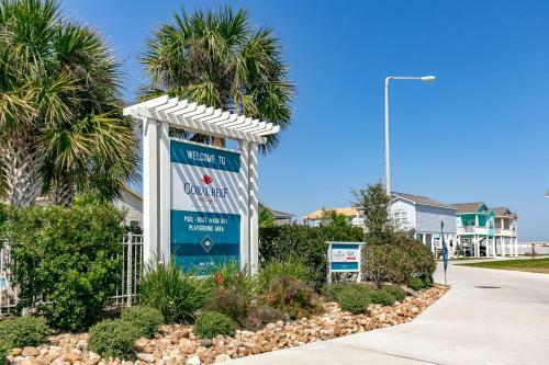 New & Family-friendly Rockport Beach Home