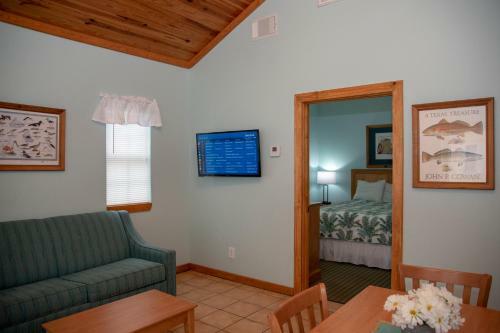 Hotel Pelican Bay Resort