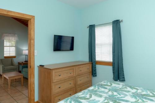 Hotel Pelican Bay Resort
