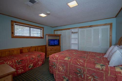 Hotel Pelican Bay Resort