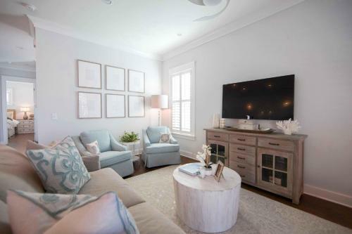 Carefree Cottage