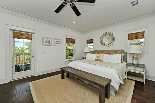 Seas The Day At Seacrest Home