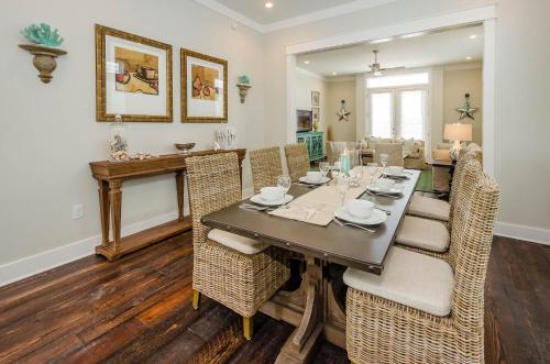 Seacrest Beach "fantasea" 21 Sandal Lane Home
