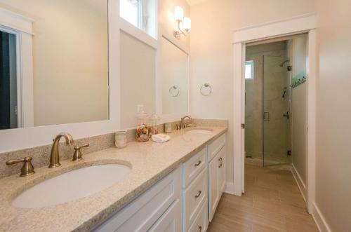 Seacrest Beach "fantasea" 21 Sandal Lane Home