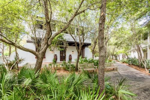 Wiggle Lane Home 119