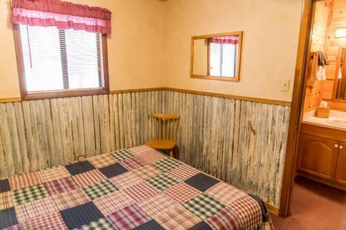 Ruidoso Lodge Cabins # 8