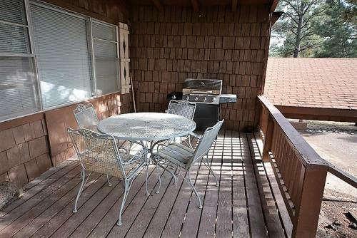 Aztex Retreat - Three Bedroom