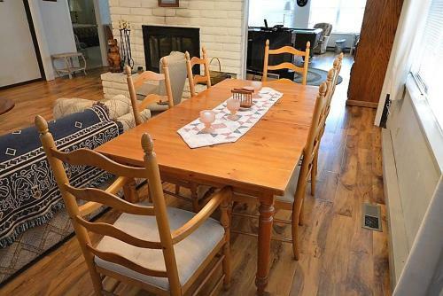 Aztex Retreat - Three Bedroom
