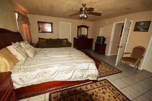112 Mi Casa - Three Bedroom