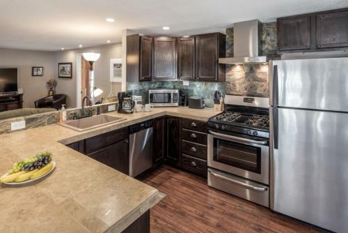 Apartamento 103 Park Link View - Three Bedroom Cabin