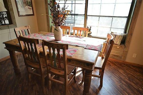Buckhorn Cabin - Three Bedroom