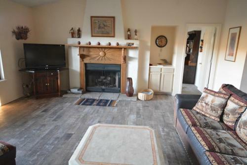 Chelsea House - Three Bedroom