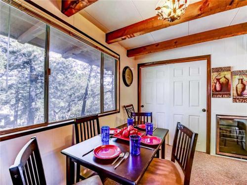 Foxfire Haven, 3 Bedrooms, Hot Tub, Pool Table, Ping Pong, Wifi, Sleeps 8