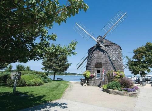 Sag Harbor Southampton Villa 6br