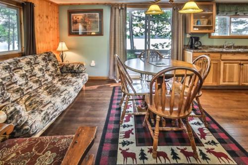 Cottage 2 - Hiller's Pine Haven Cottage