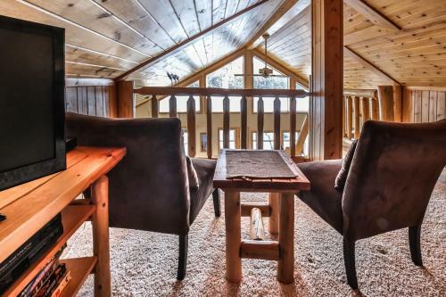 Carefree Creek Cottage - Hiller Vacation Homes