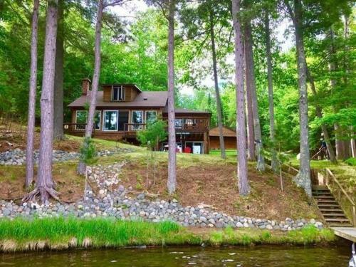 East Bay Hideaway-hiller Vacation Homes